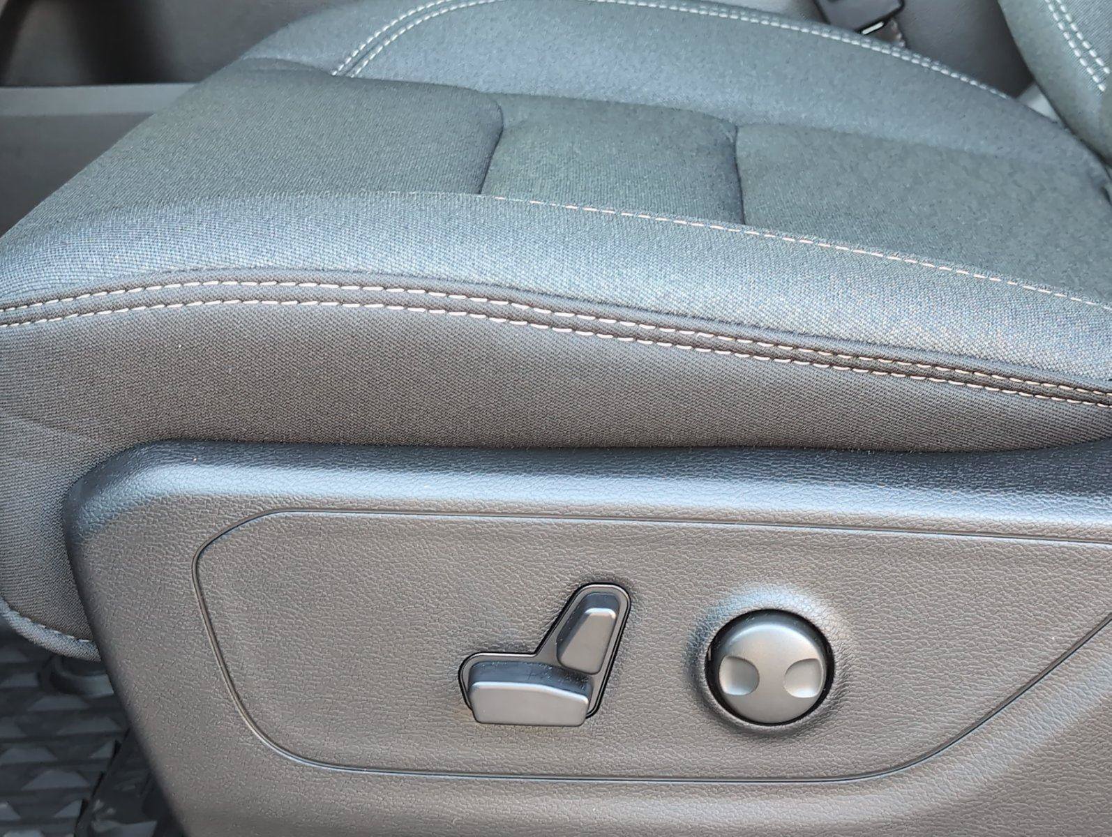 New 2026 RAM 1500 Big Horn AWD/4WD image 10