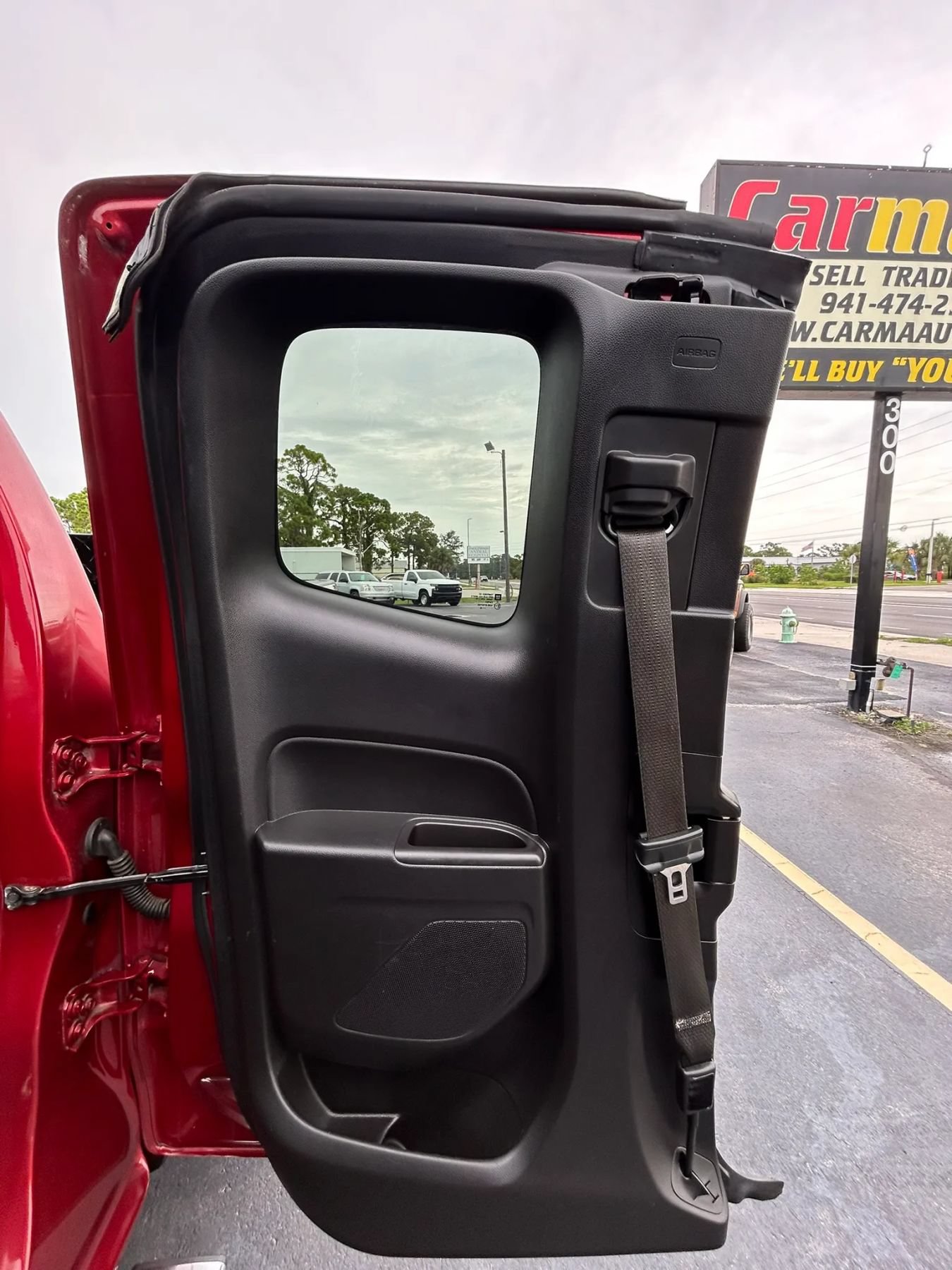 Used 2016 Chevrolet Colorado LT w/ LT Convenience Package RWD image 25