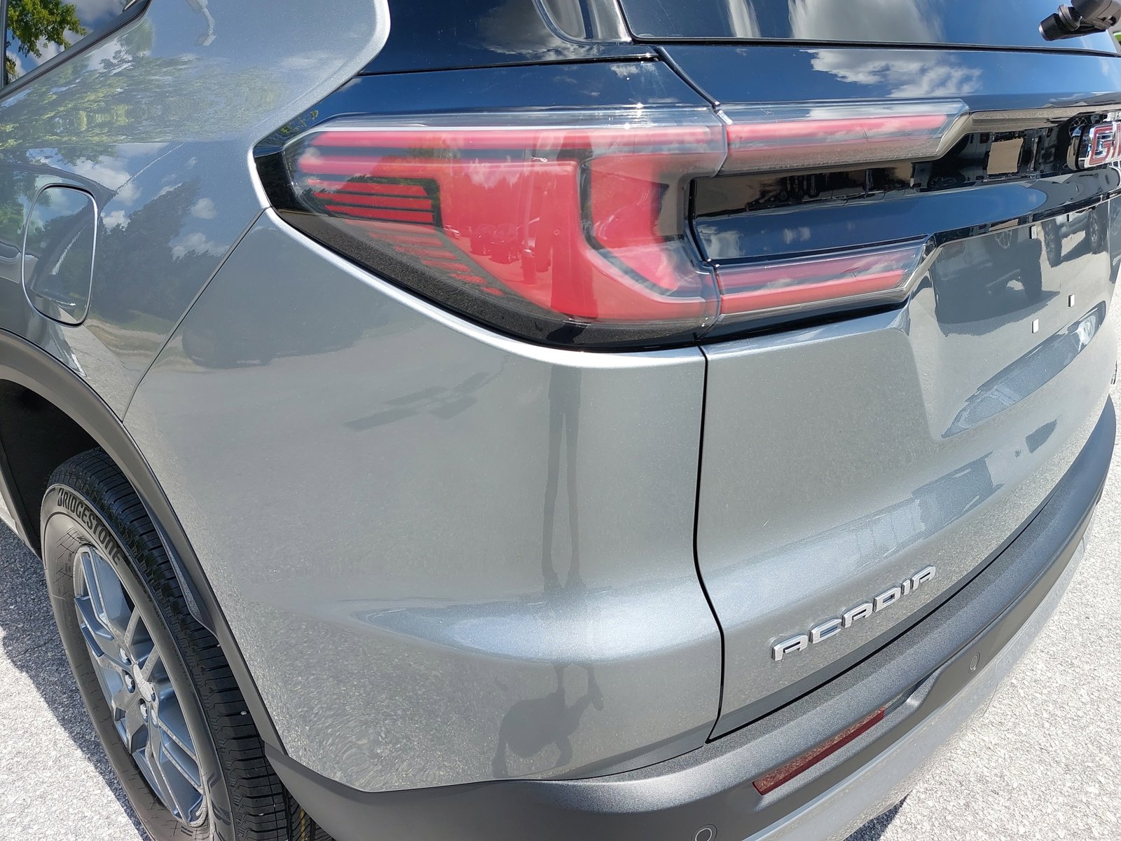 New 2025 GMC Acadia Elevation image 37