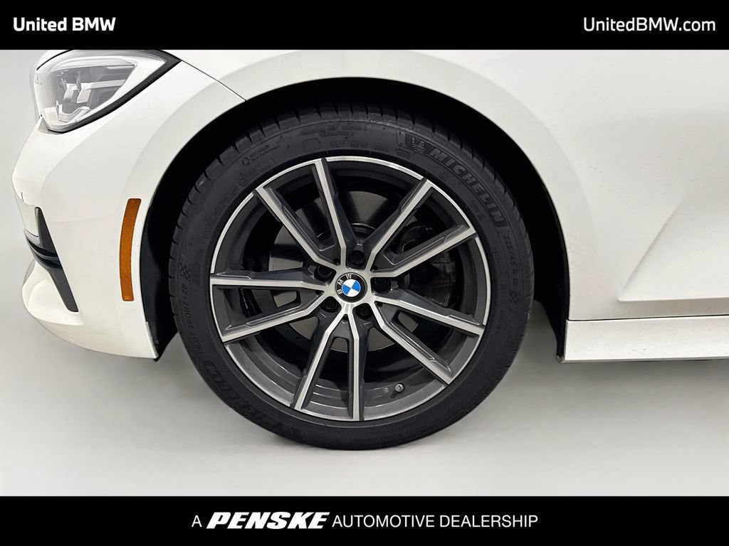 Used 2020 BMW 330i Sedan w/ Convenience Package RWD image 2