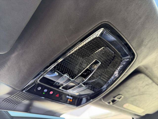 Certified 2026 Cadillac Vistiq Platinum w/ LPO, Floor Liner Package AWD/4WD image 34
