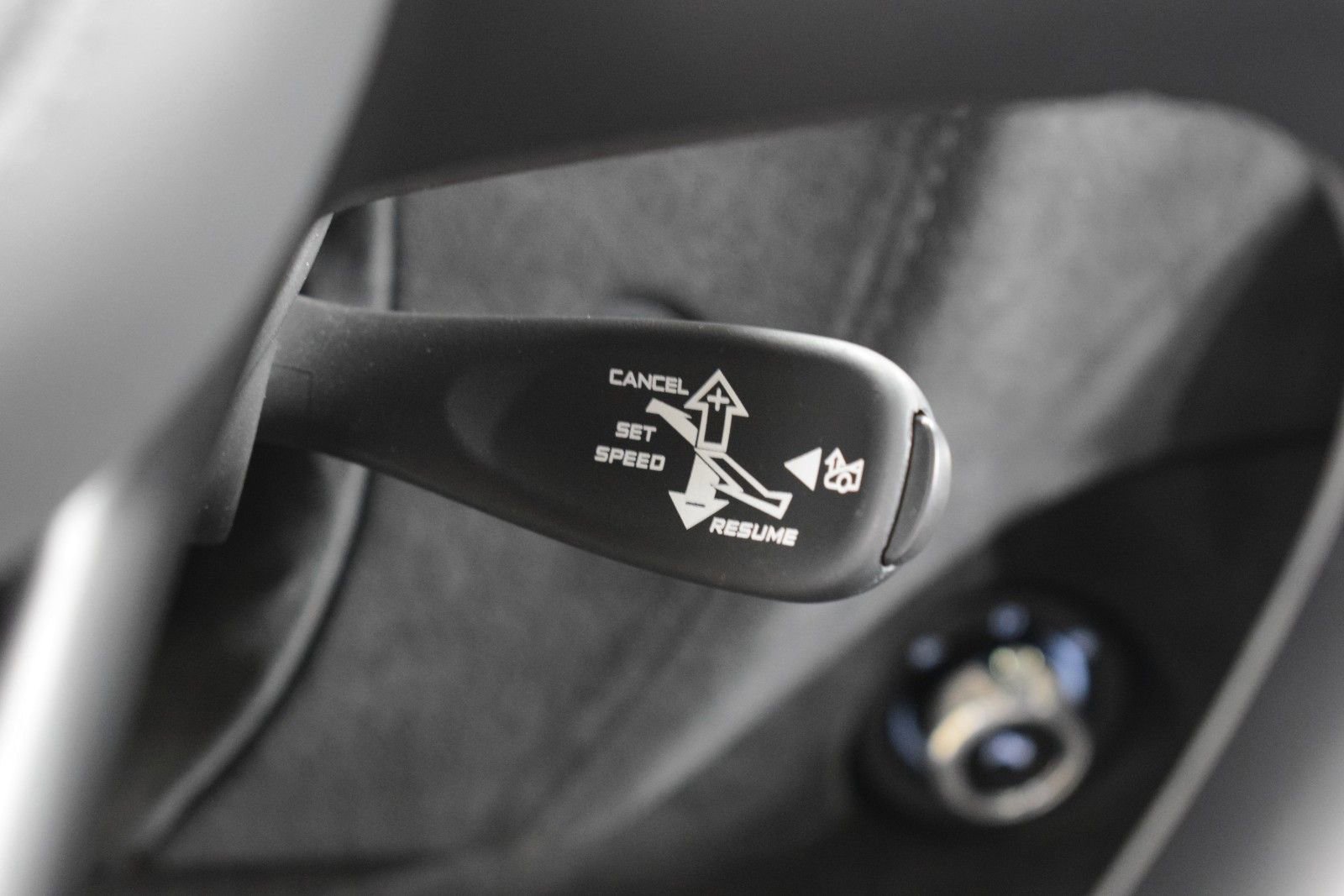 Used 2020 McLaren 720S Performance RWD image 26