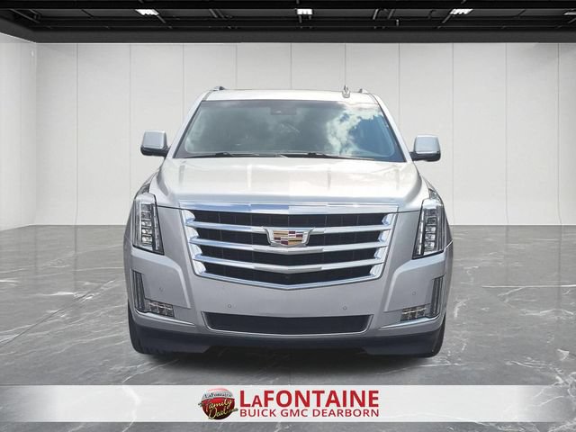 Used 2017 Cadillac Escalade ESV Luxury AWD/4WD image 8