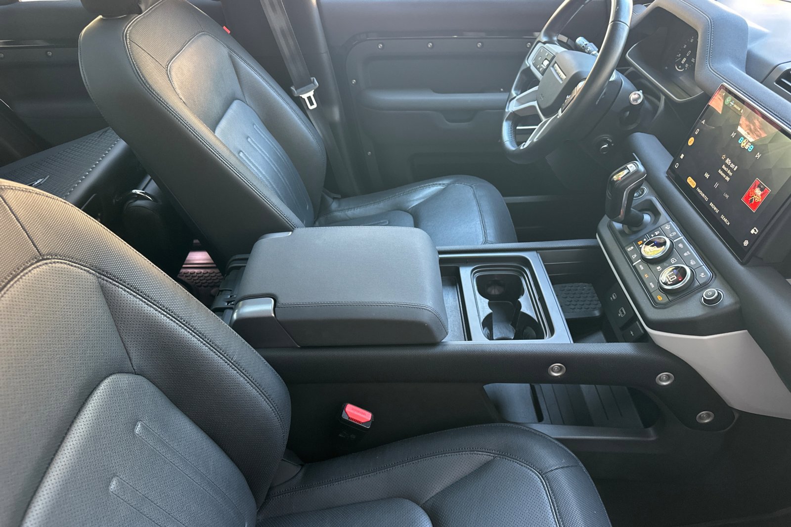 Used 2022 Land Rover Defender 110 Trophy Edition image 18