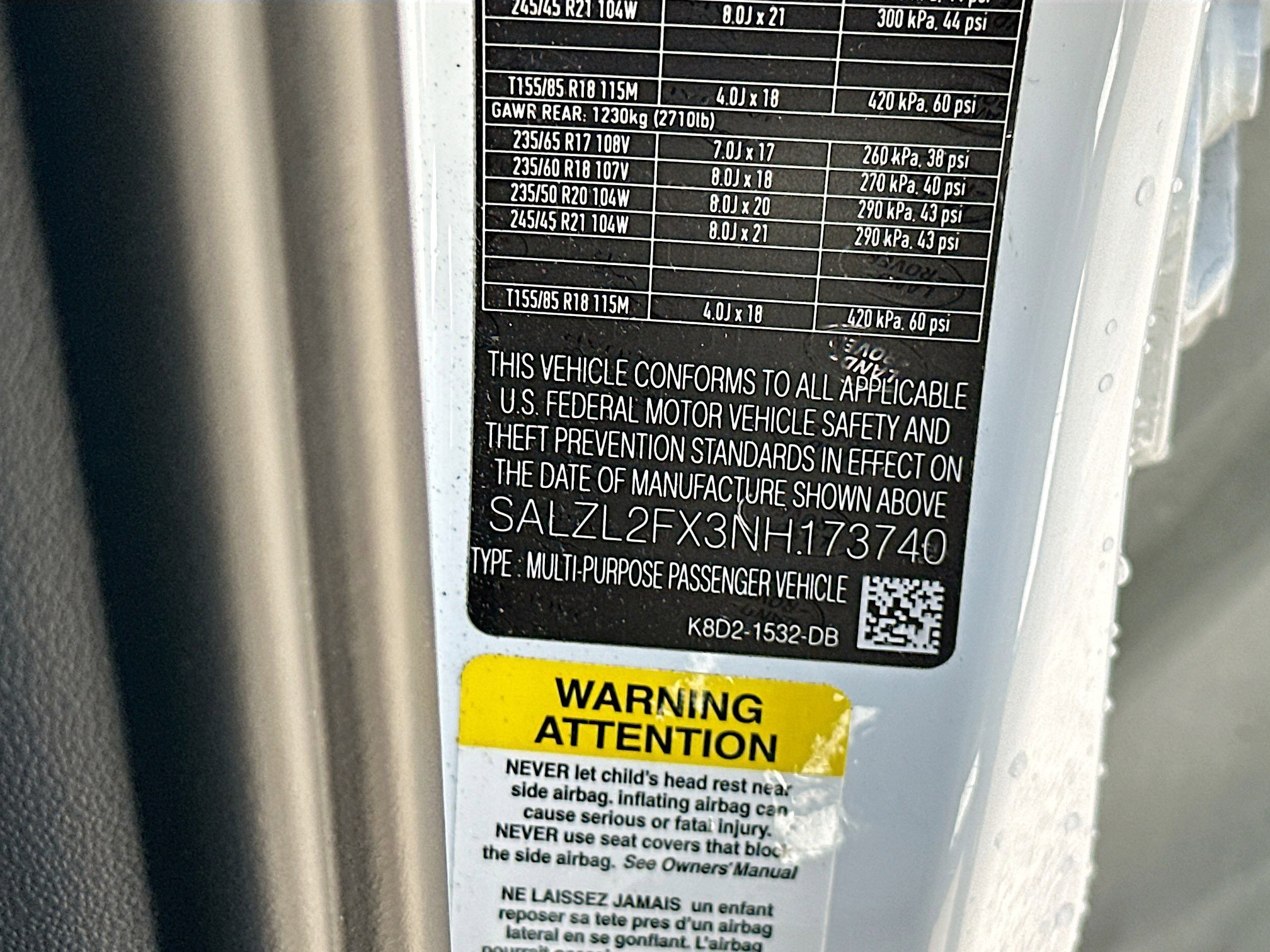 Used 2022 Land Rover Range Rover Evoque R-Dynamic SE image 39