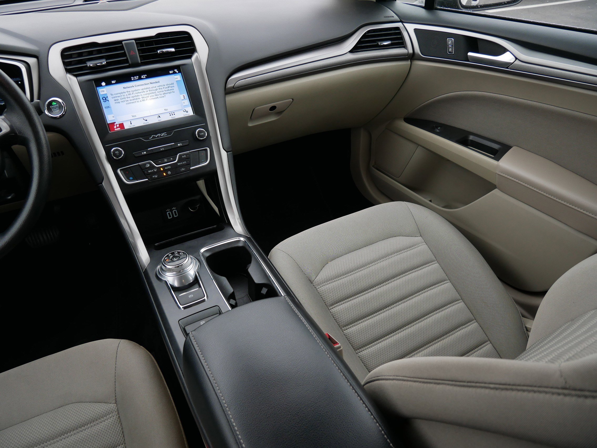 Used 2019 Ford Fusion SE image 11