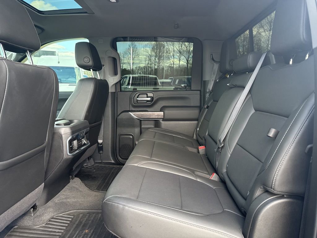 Used 2020 Chevrolet Silverado 2500 LTZ w/ LTZ Plus Package image 13