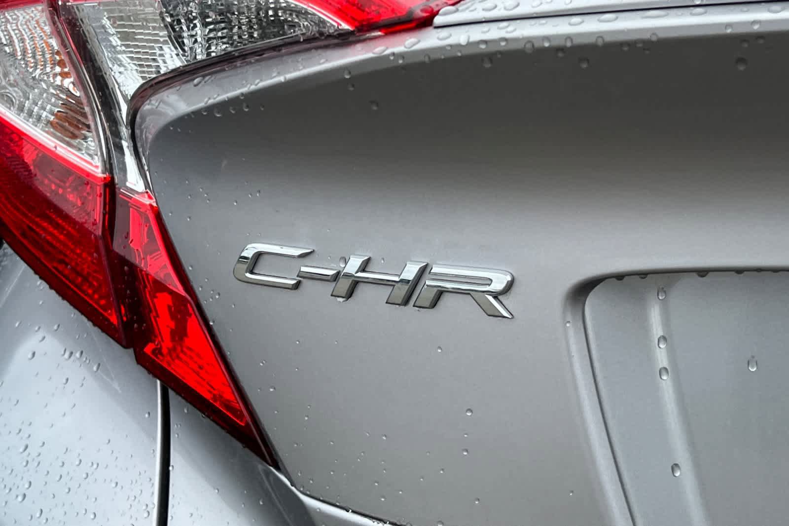 Used 2020 Toyota C-HR XLE FWD image 21