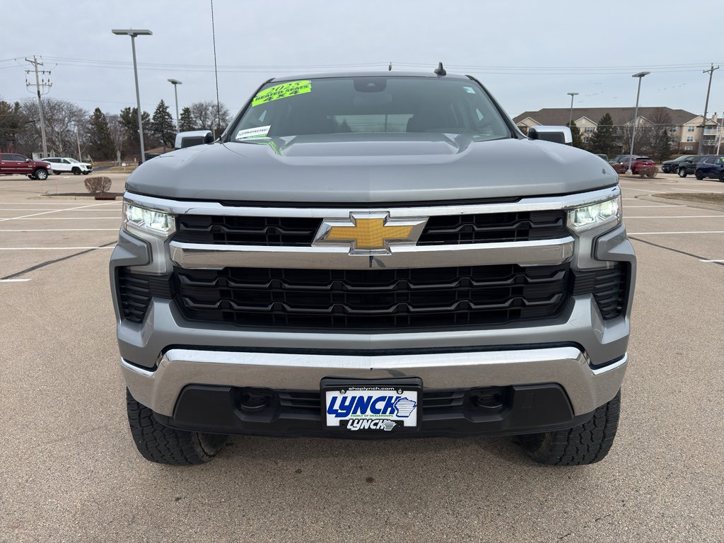 Used 2025 Chevrolet Silverado 1500 LT image 9