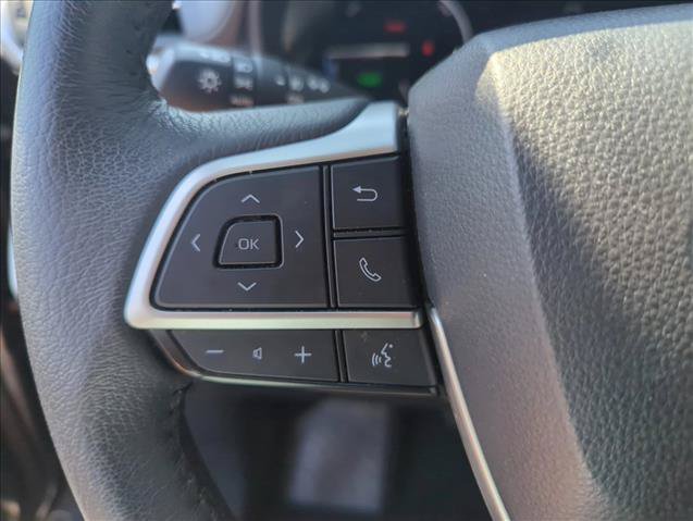 Certified 2025 Toyota Sienna XLE FWD image 14
