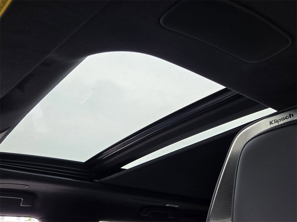 New 2026 INFINITI QX80 Autograph w/ Premium Cargo Package image 17