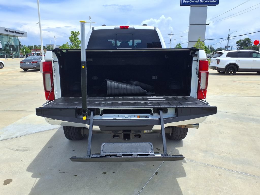 Used 2020 Ford F250 King Ranch w/ King Ranch Ultimate Package AWD/4WD image 11