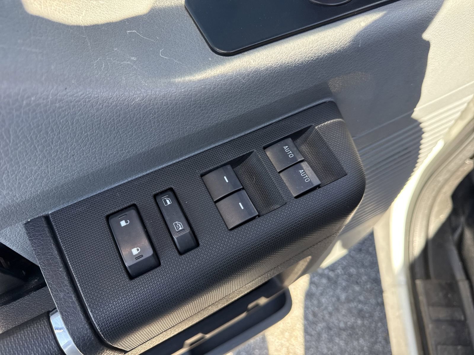 Used 2015 Ford F250 XL w/ Power Equipment Group image 13