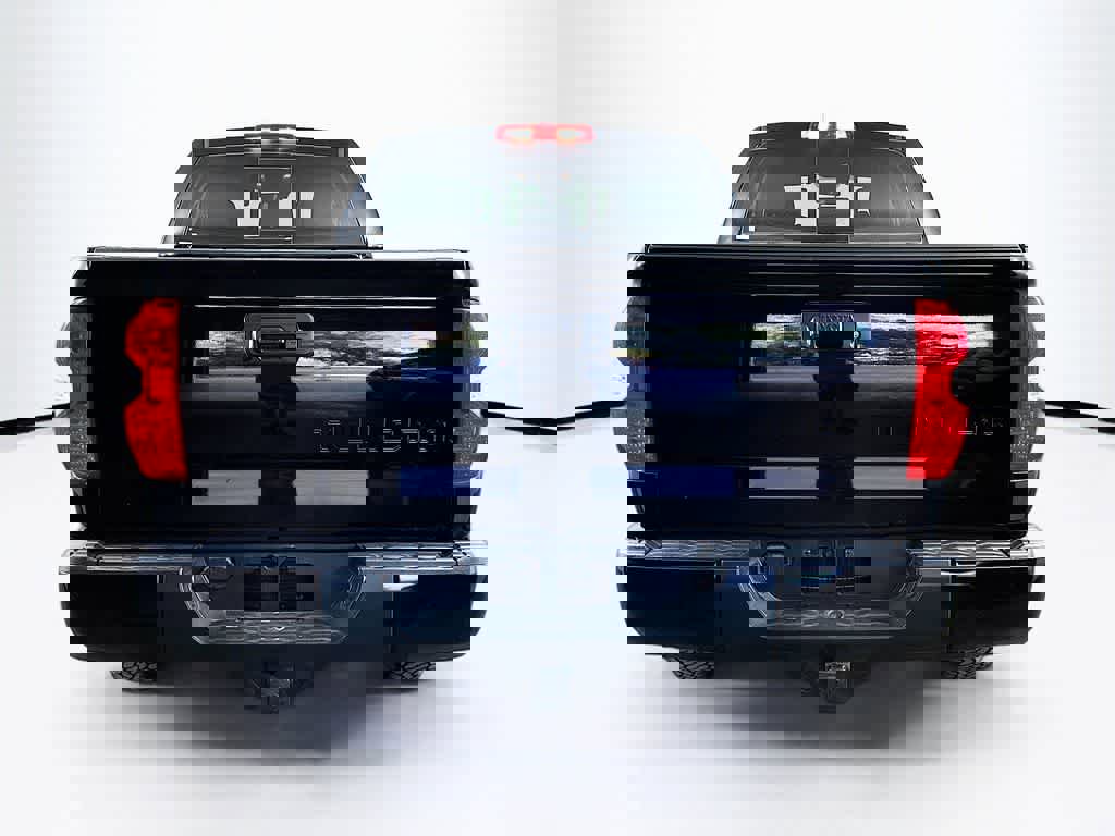 Used 2020 Toyota Tundra image 5