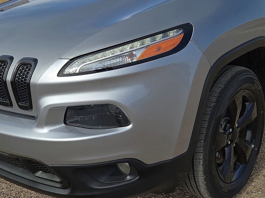 Used 2016 Jeep Cherokee High Altitude image 9