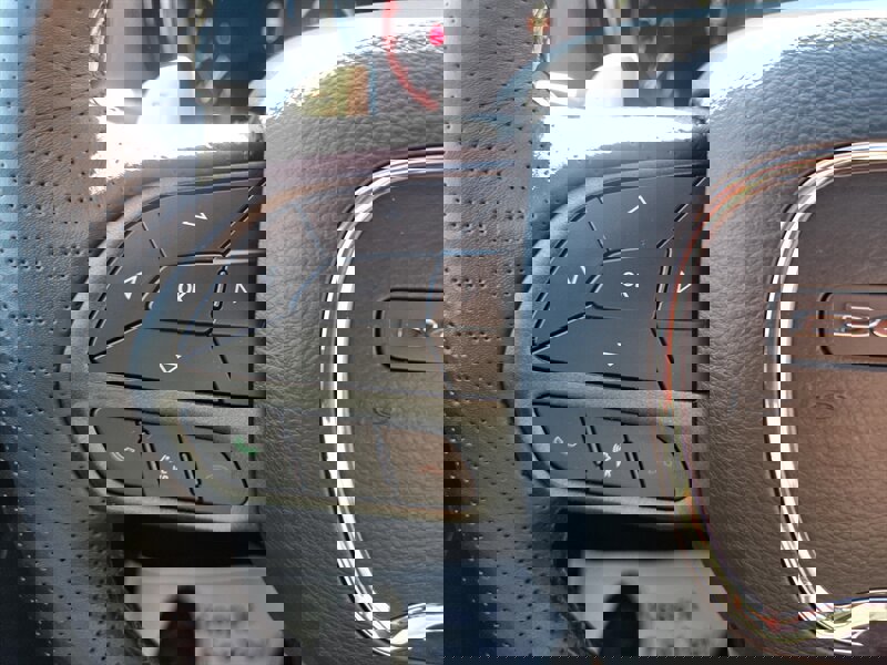 Used 2025 Dodge Durango GT image 16