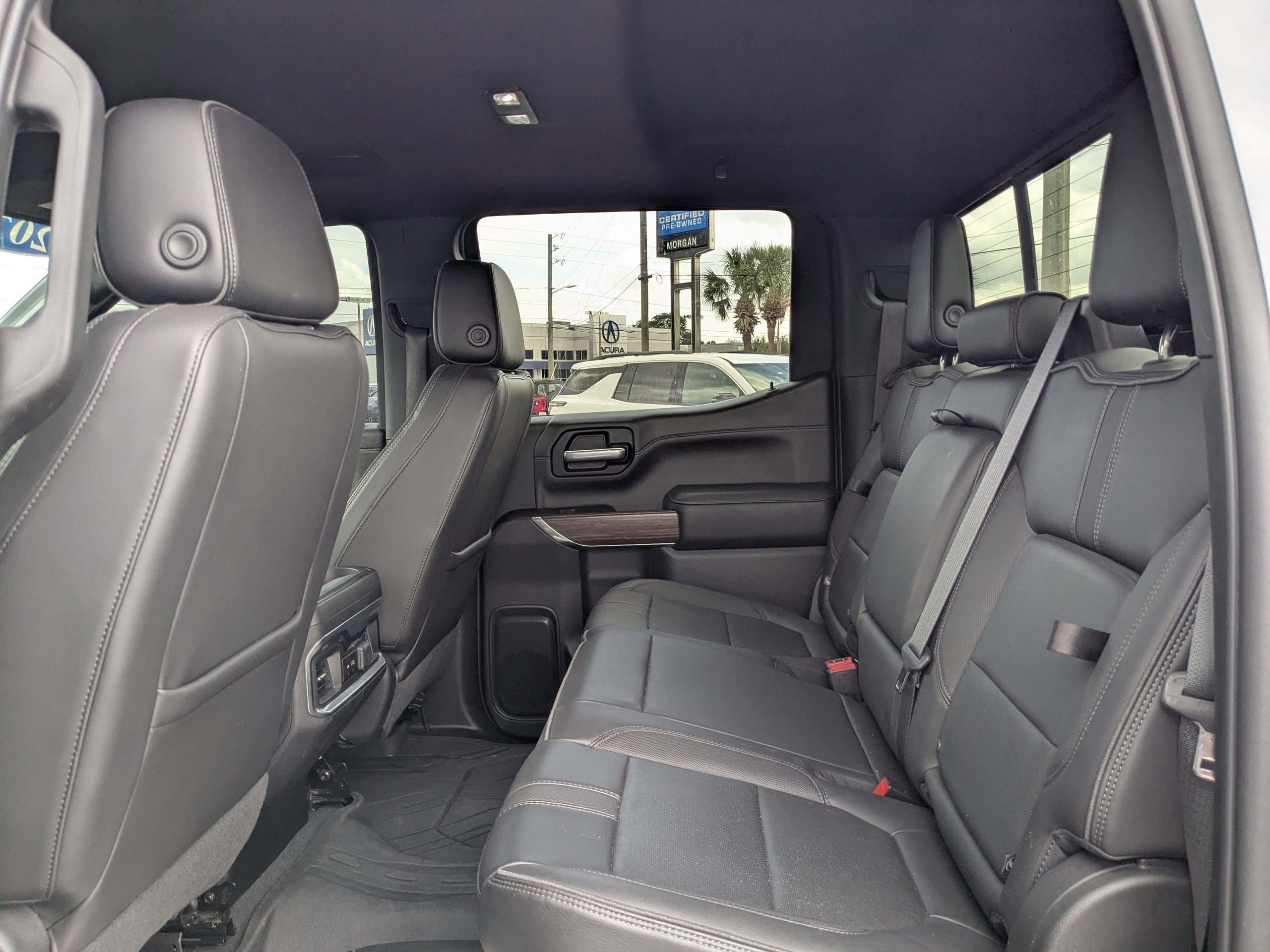 Used 2021 Chevrolet Silverado 1500 High Country image 13