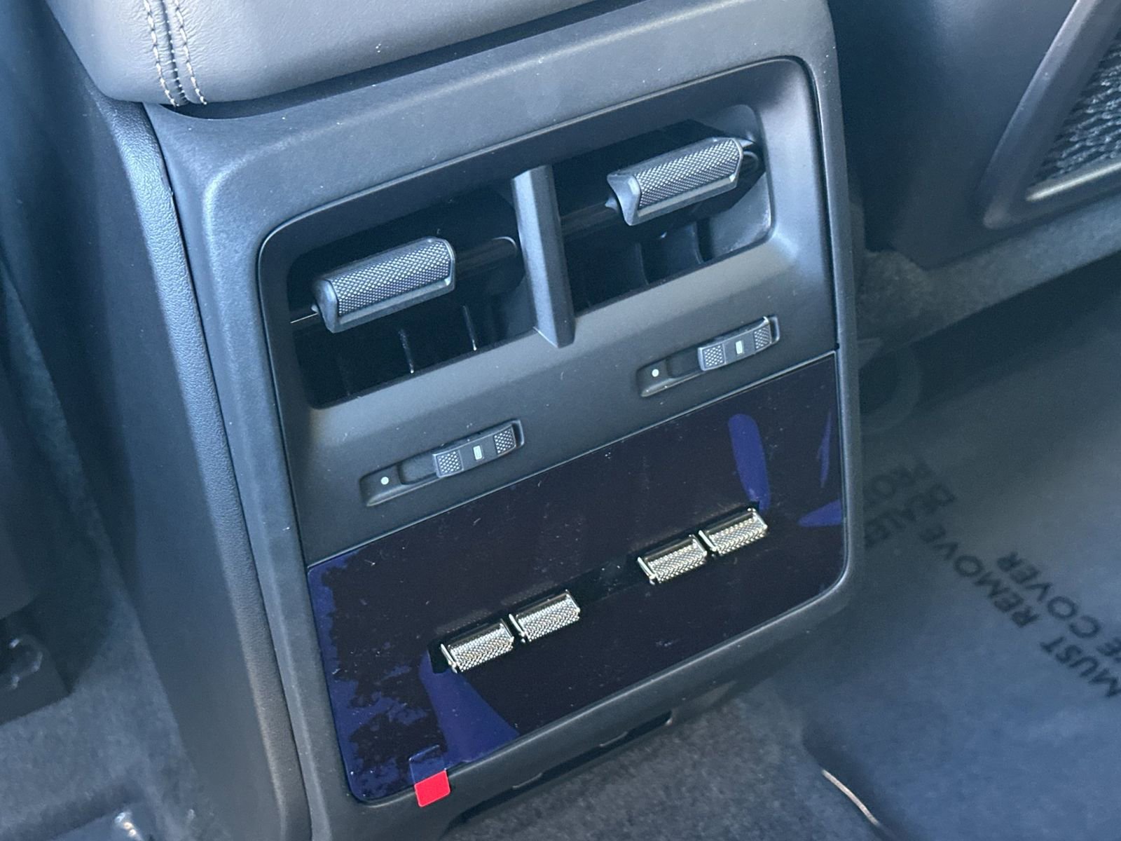 New 2025 Porsche Macan Turbo Electric image 15