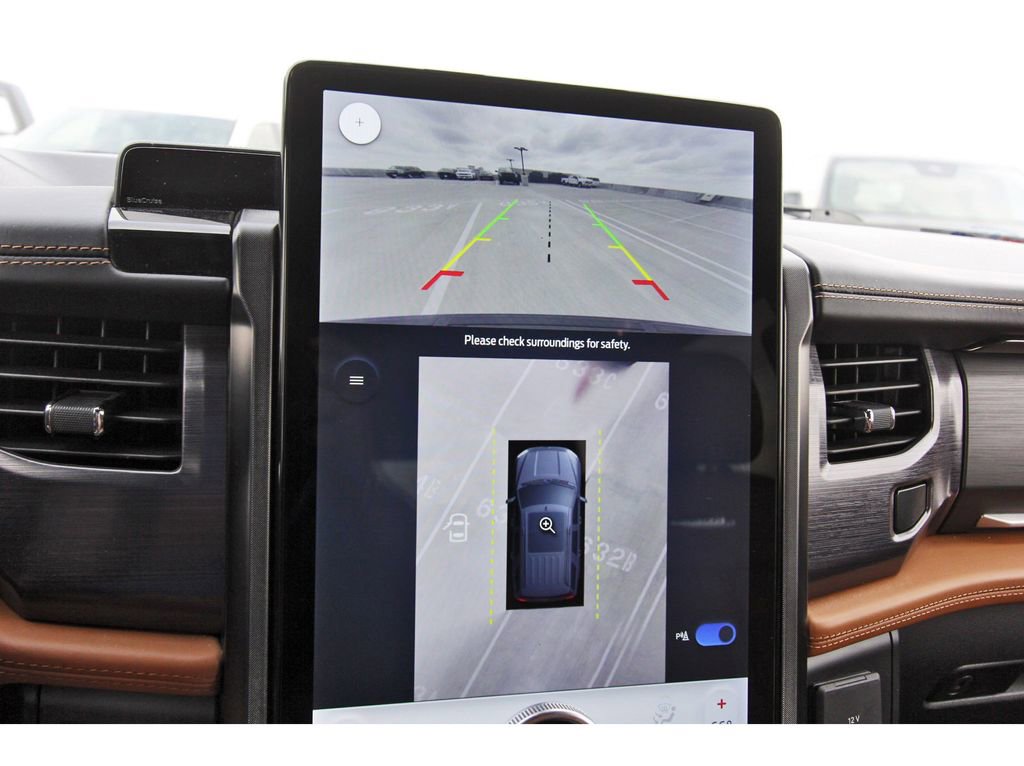 Used 2022 Ford Expedition Platinum image 22