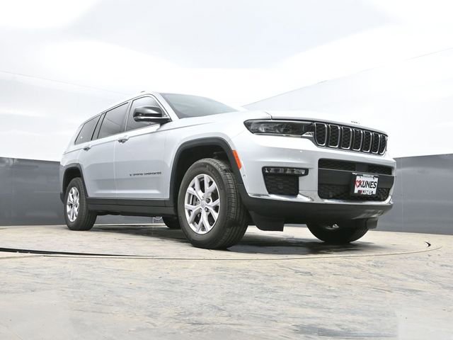 Used 2022 Jeep Grand Cherokee L Limited w/ Luxury Tech Group II image 49