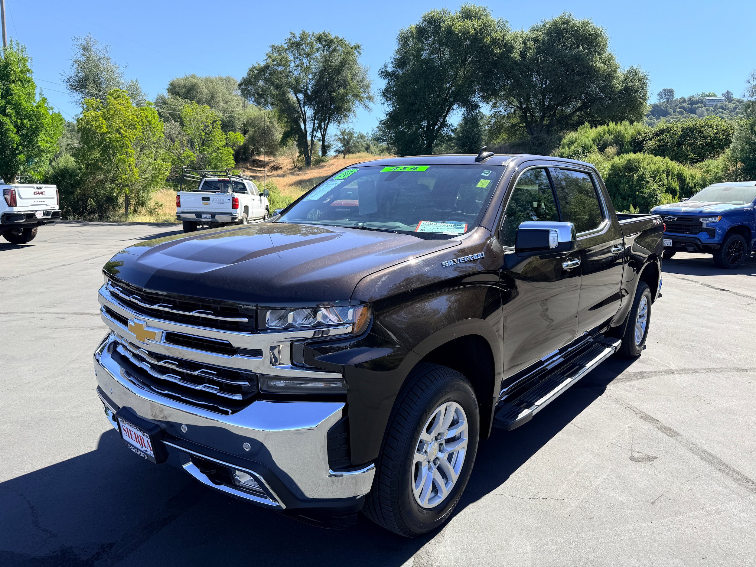 Used 2020 Chevrolet Silverado 1500 LTZ w/ LTZ Plus Package AWD/4WD image 2