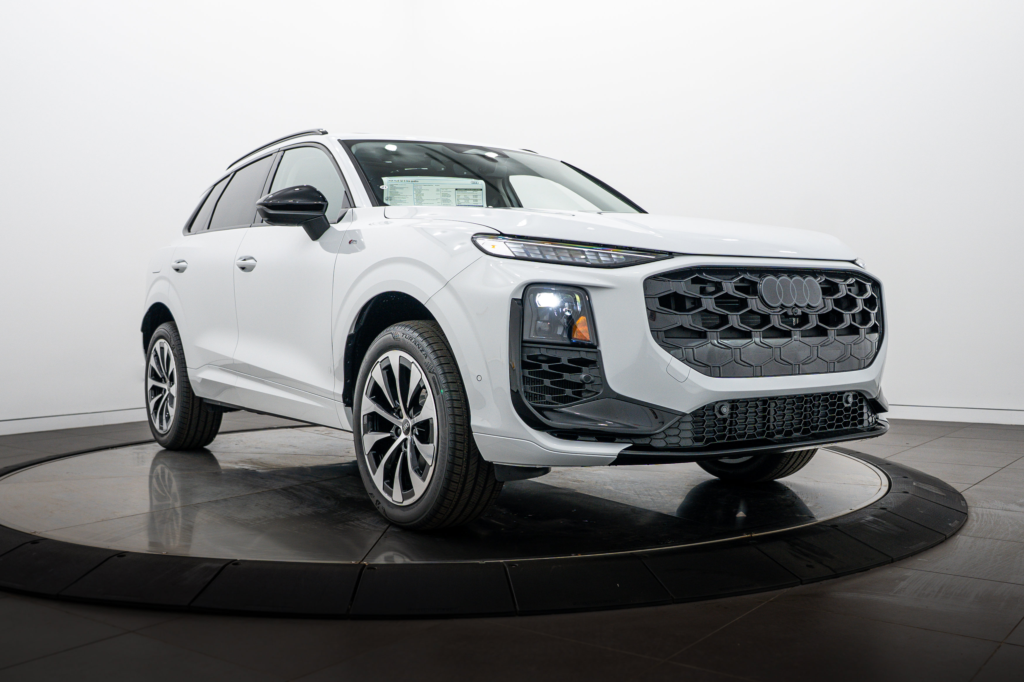 New 2026 Audi Q3 quattro 2.0T