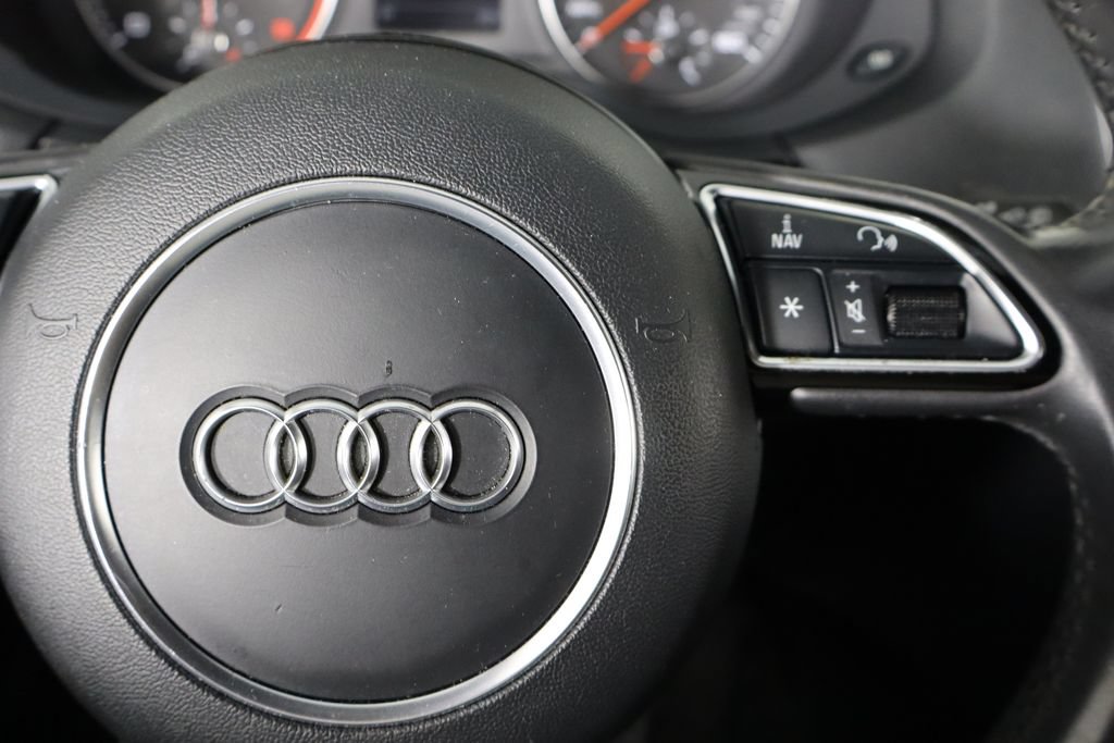 Used 2018 Audi Q3 2.0T Premium Plus w/ Premium Plus Package AWD/4WD image 22