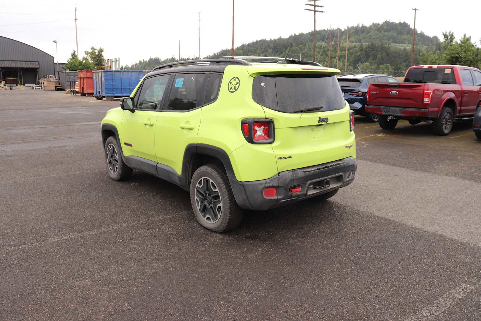 Used 2017 Jeep Renegade Trailhawk w/ Popular Equipment Group AWD/4WD image 7
