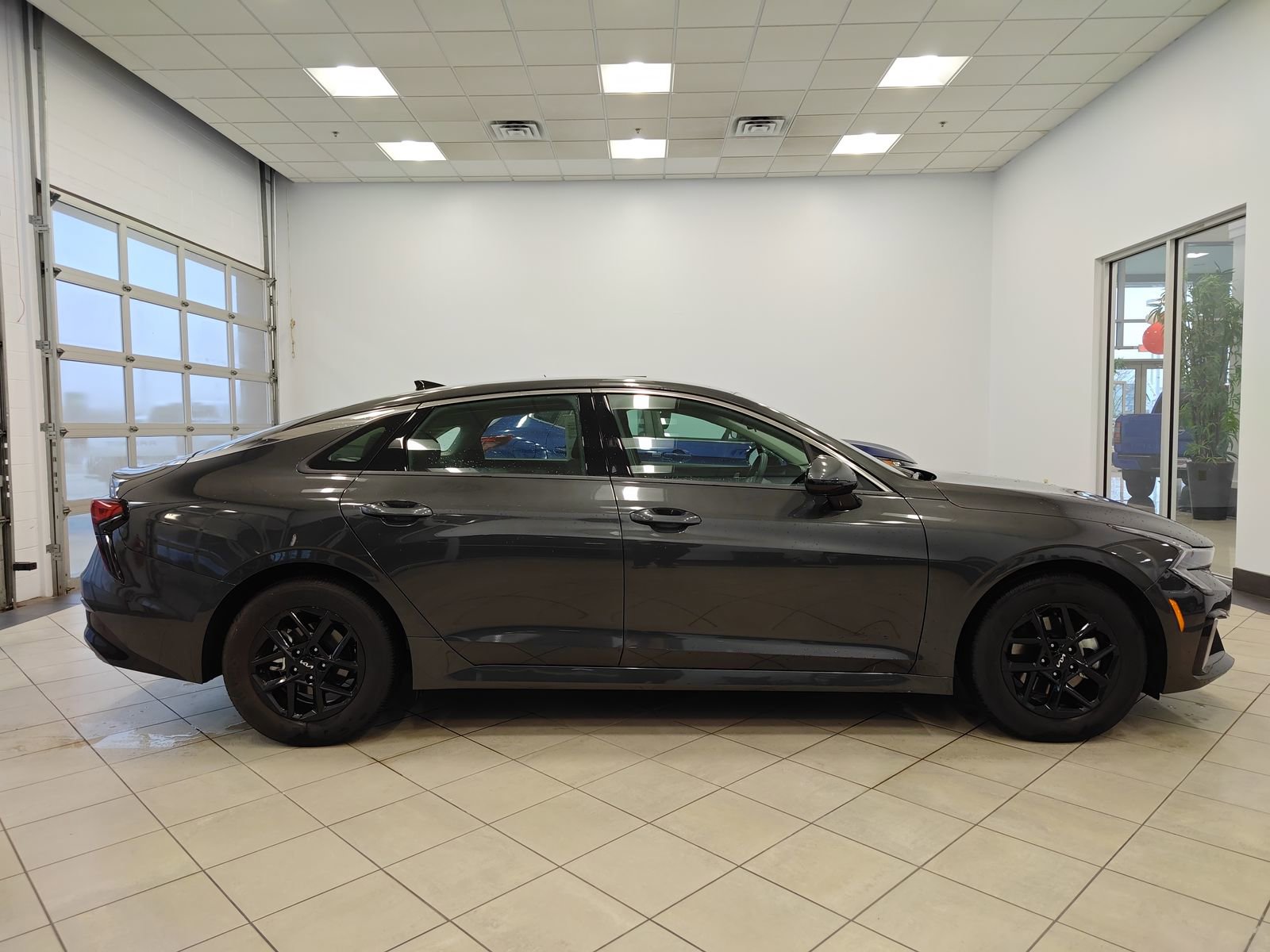 Used 2025 Kia K5 LXS image 2