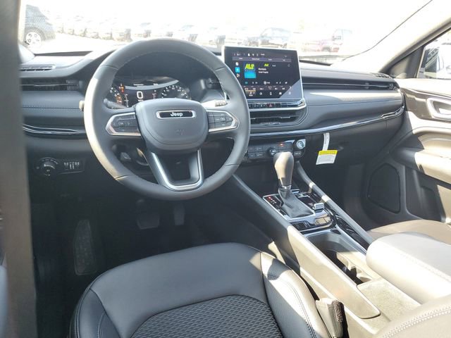 New 2026 Jeep Compass Latitude image 6