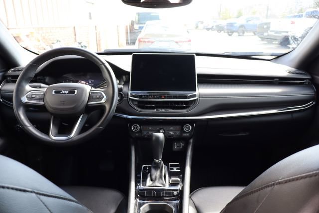 Used 2022 Jeep Compass Altitude w/ Convenience Group image 38