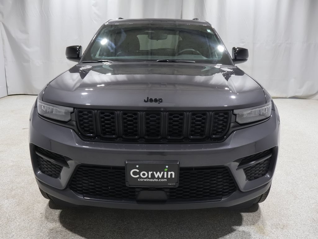 Certified 2023 Jeep Grand Cherokee Altitude AWD/4WD image 7