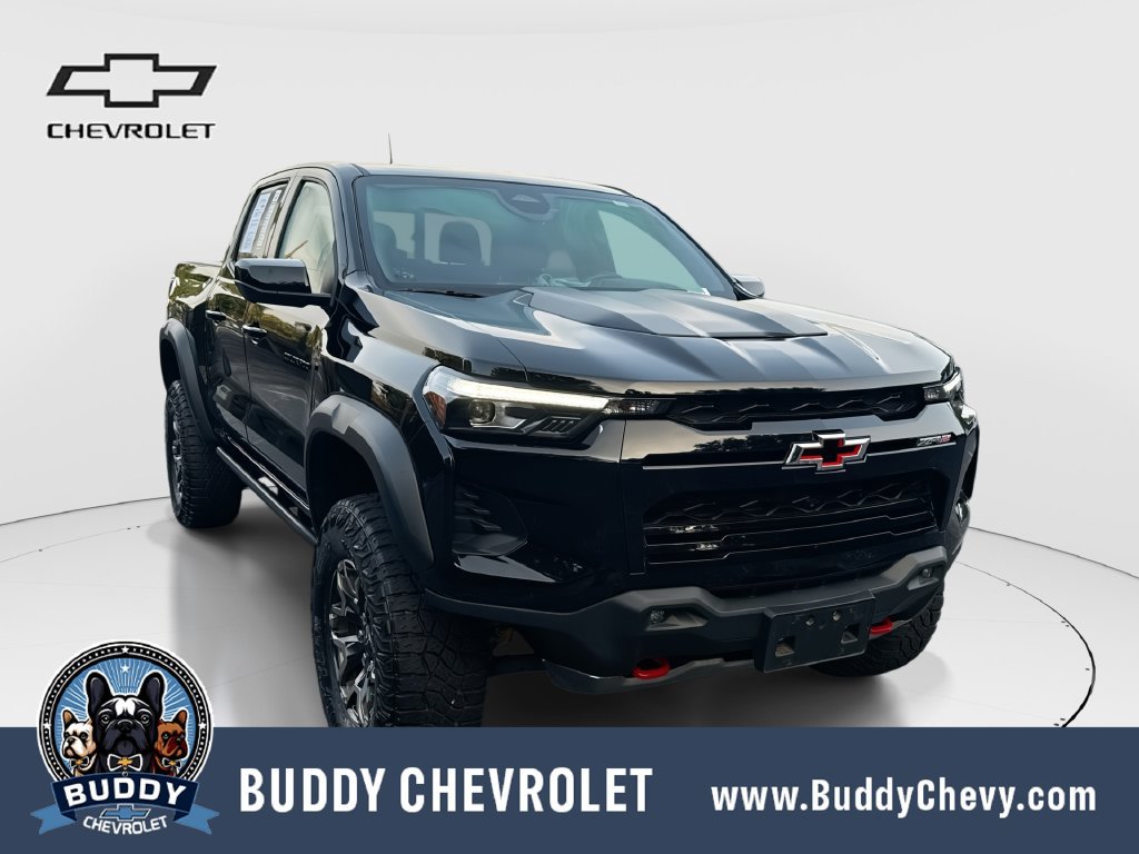 Used 2024 Chevrolet Colorado ZR2 w/ ZR2 Convenience Package III AWD/4WD image 1