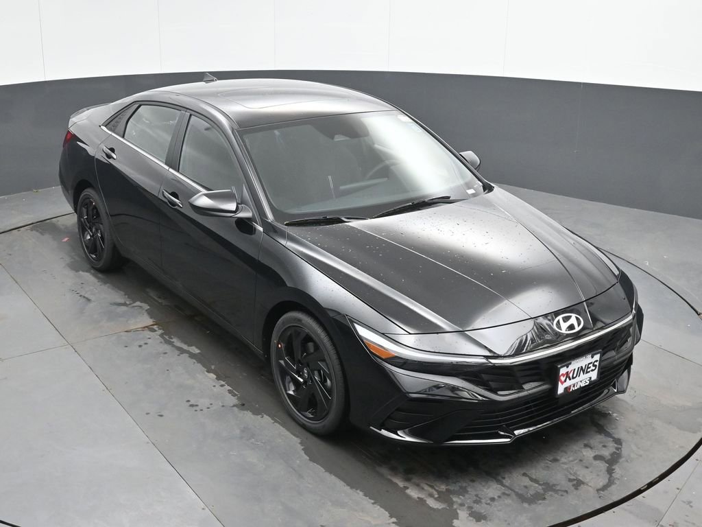 New 2026 Hyundai Elantra SEL Sport Premium FWD image 32