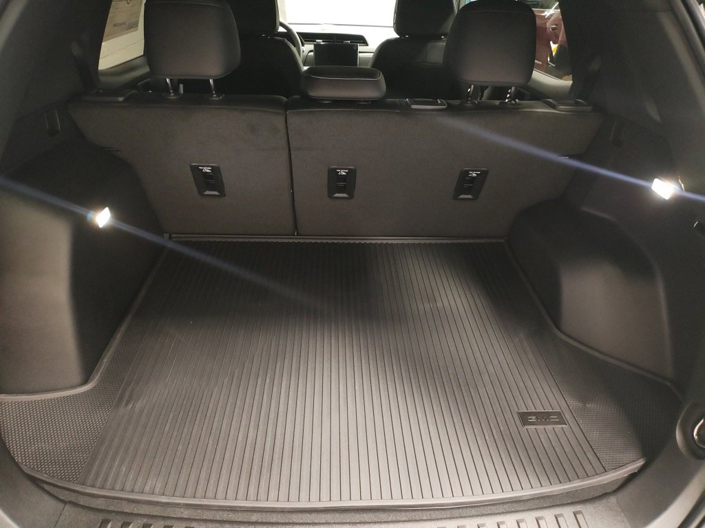 New 2026 GMC Terrain Elevation image 15