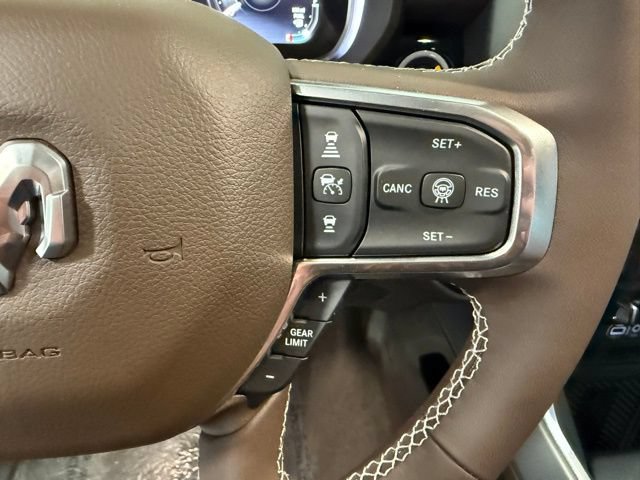 Used 2025 RAM 1500 Laramie w/ Advanced Safety Group II AWD/4WD image 20