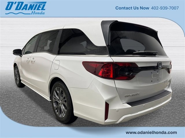 New 2026 Honda Odyssey Touring image 3