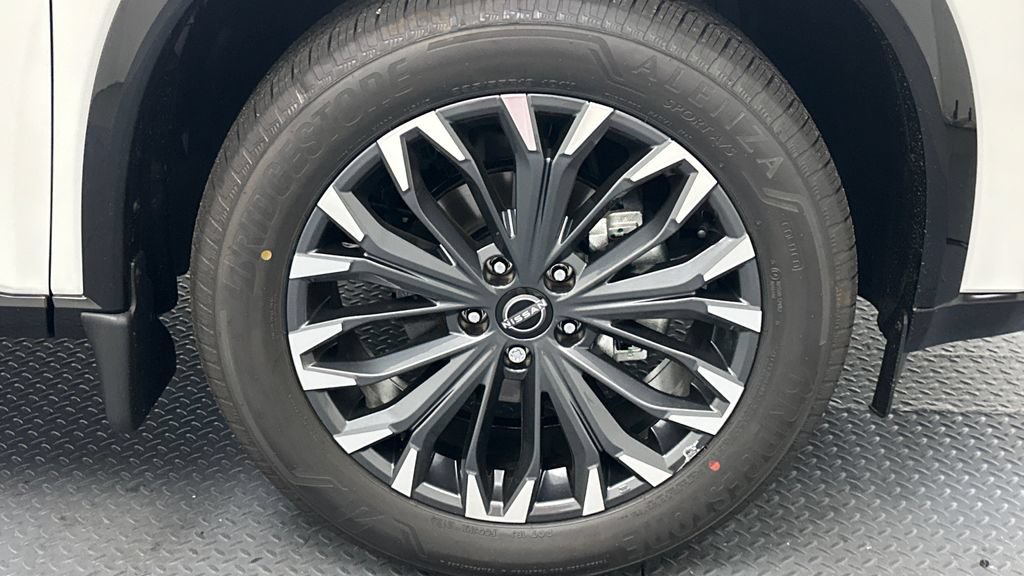 New 2026 Nissan Rogue Platinum AWD/4WD image 19