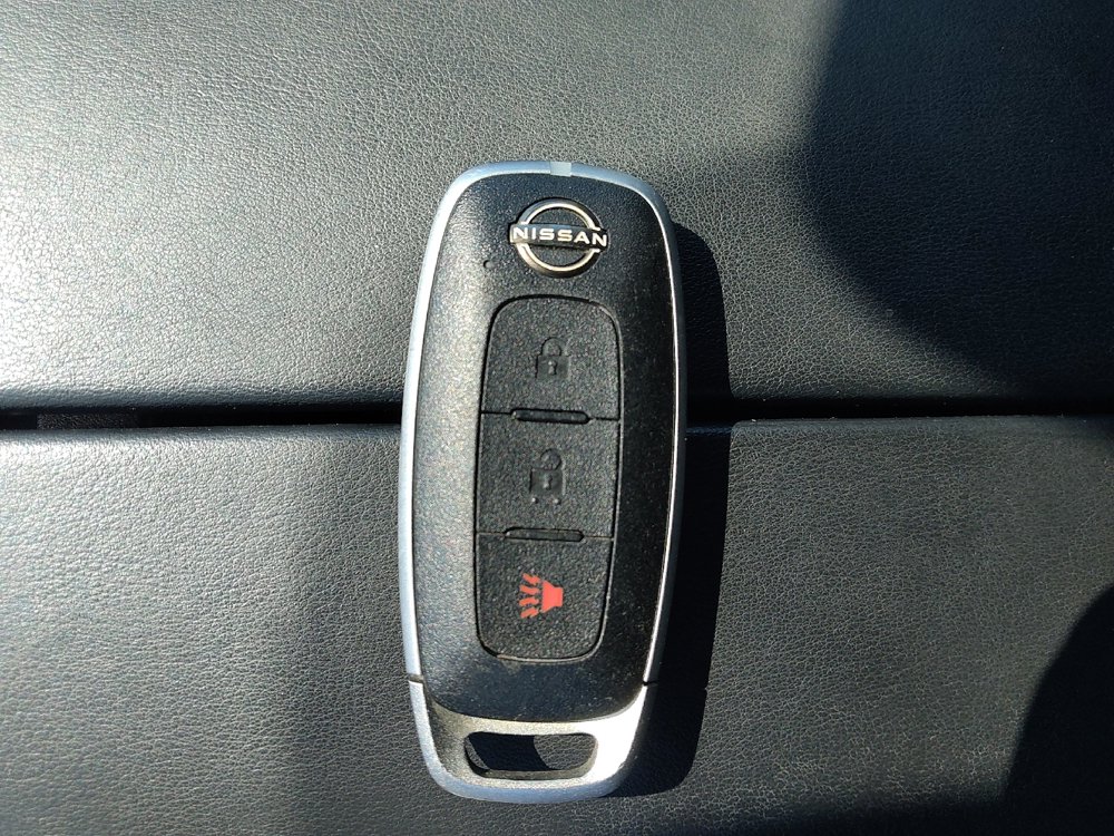 Used 2023 Nissan Rogue S FWD image 32