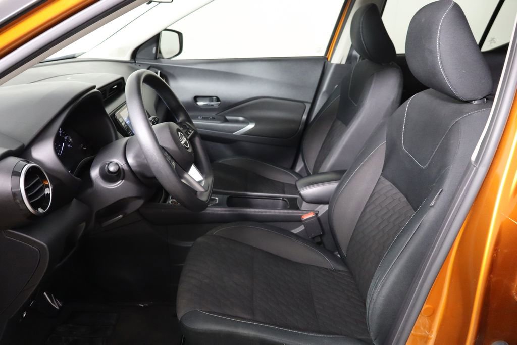 Used 2023 Nissan Kicks SV image 16