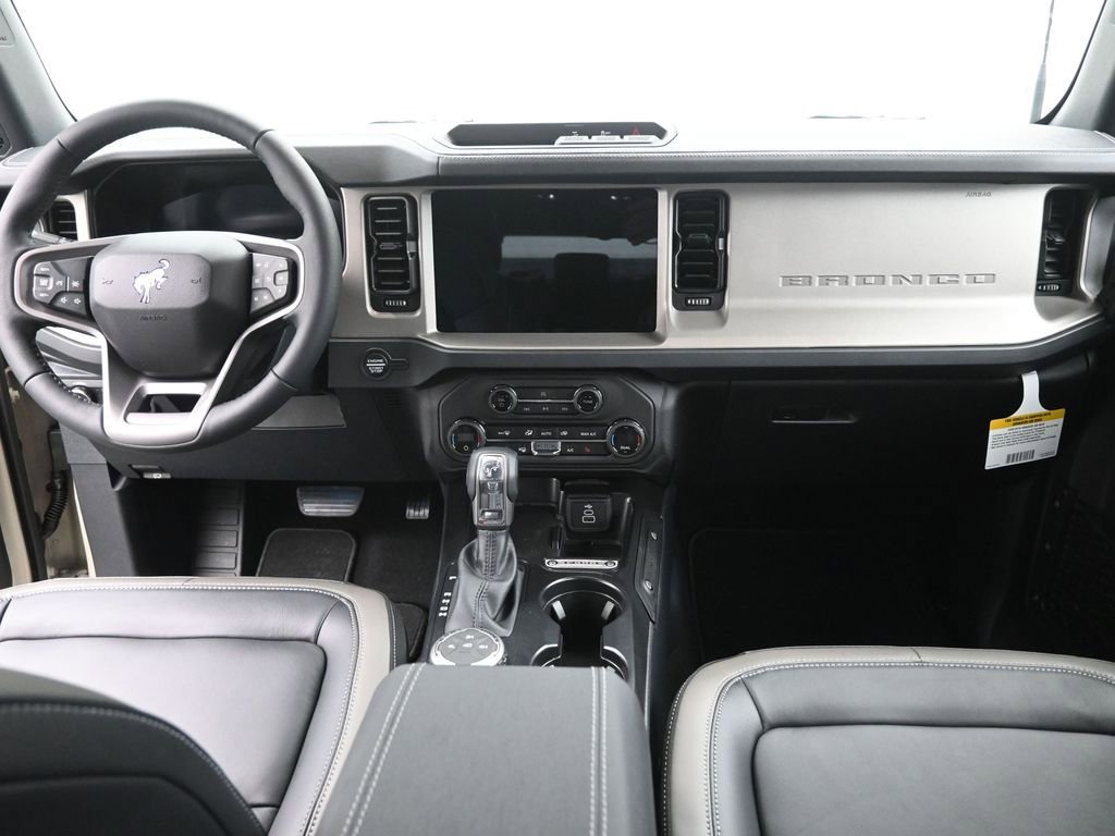 New 2026 Ford Bronco Outer Banks image 24
