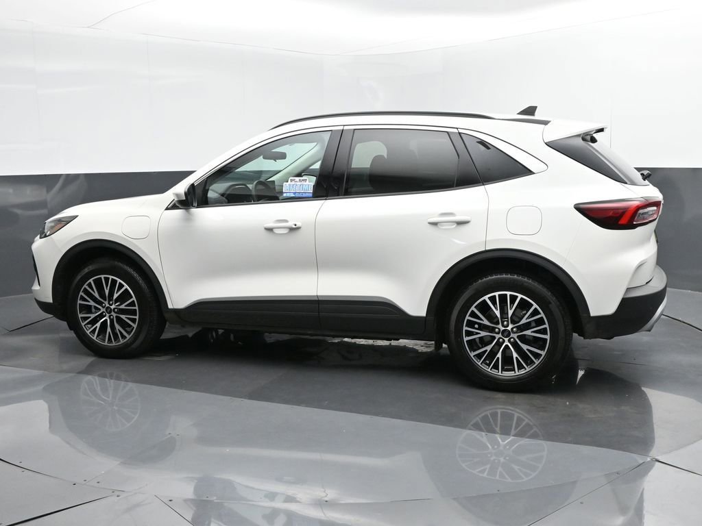 New 2024 Ford Escape SE FWD image 3