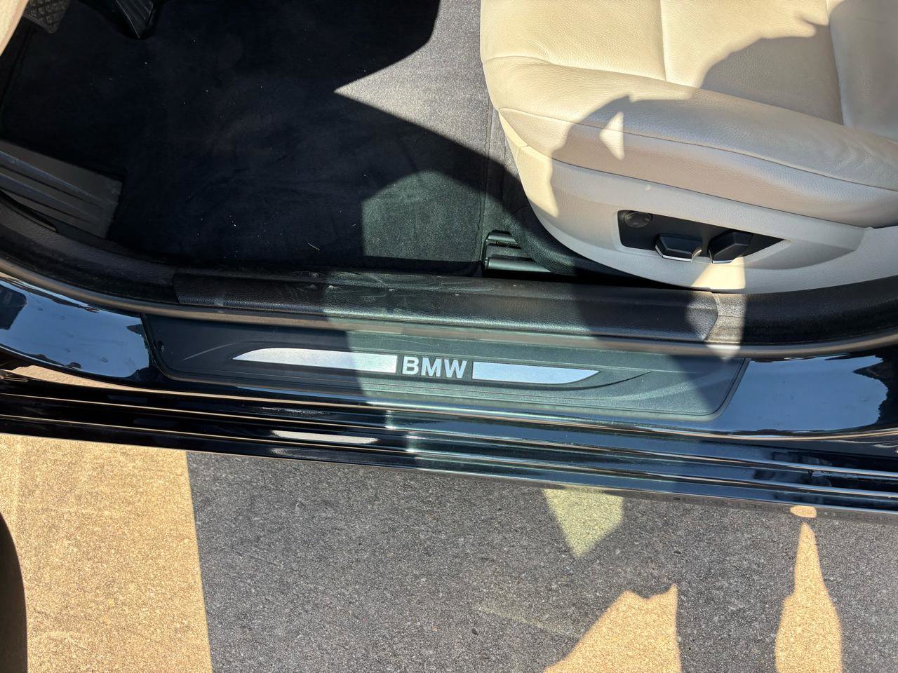 Used 2011 BMW 528i Sedan RWD image 12