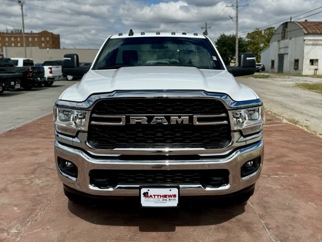 New 2024 RAM 3500 Tradesman image 2