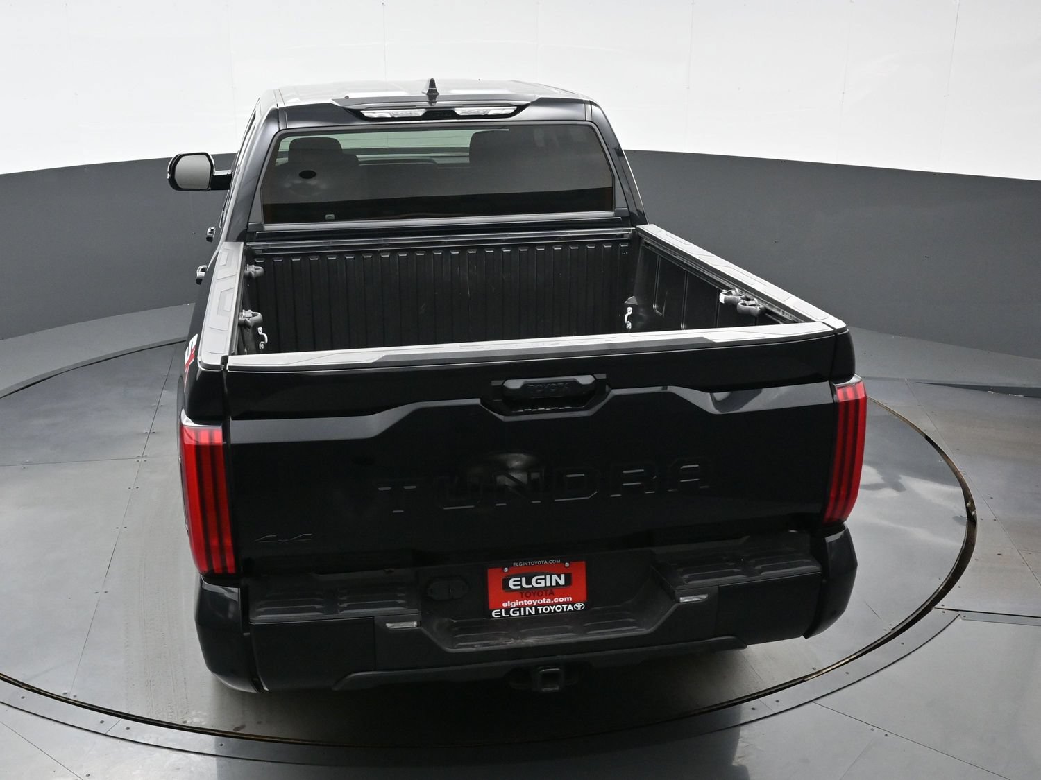 Used 2023 Toyota Tundra SR5 w/ SR5 Convenience Package AWD/4WD image 43