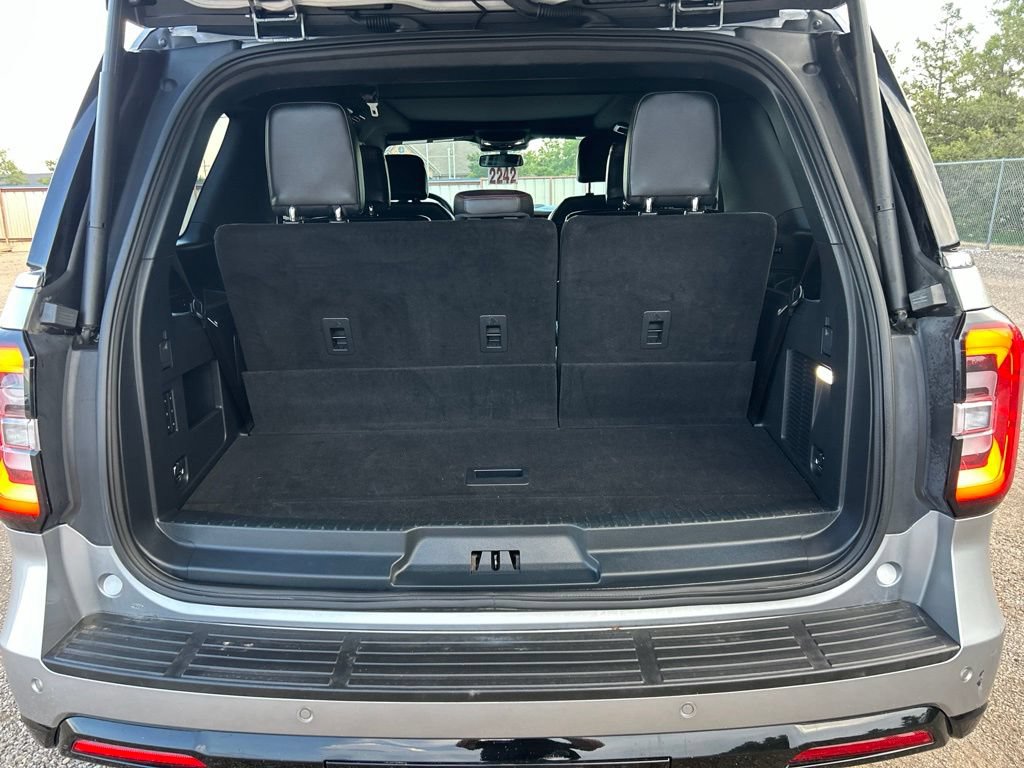 Used 2023 Ford Expedition Limited AWD/4WD image 47
