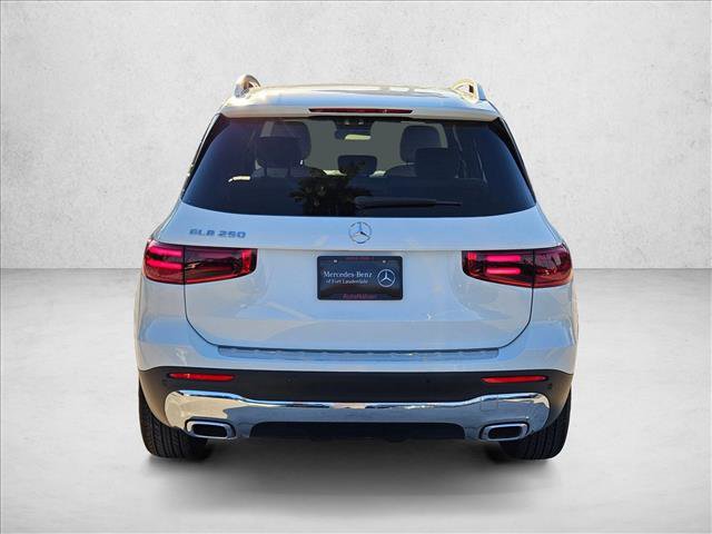 Used 2025 Mercedes-Benz GLB 250 image 7