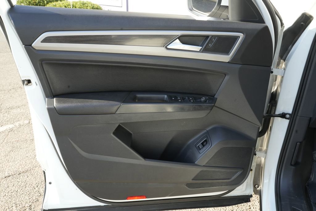 Used 2018 Volkswagen Atlas SE image 23