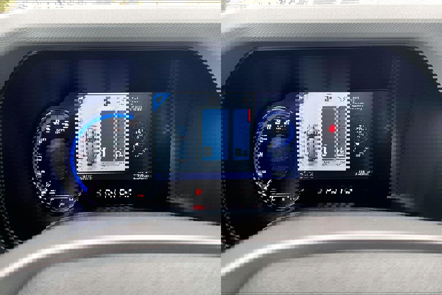 Used 2023 Ford Bronco Badlands image 12