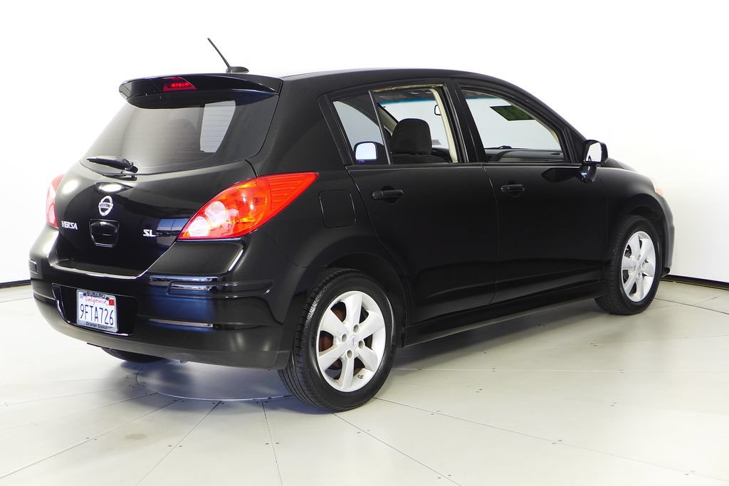 Used 2012 Nissan Versa Hatchback w/ SL Navigation Pkg FWD image 7